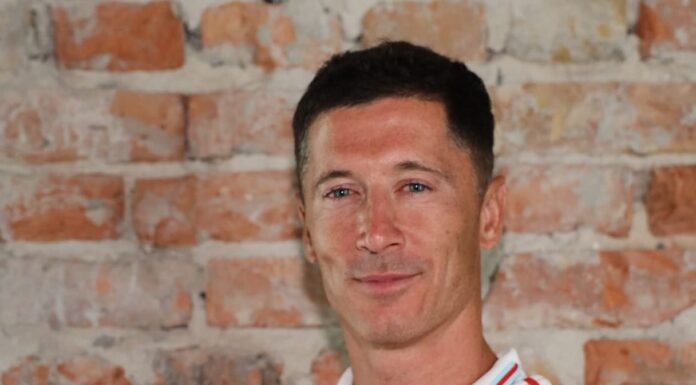 Fußball: Neuer Klub stellt Robert Lewandowski vor | Sport