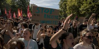 Frankreich: Hunderte Festnahmen bei Schülerprotesten in Frankreich