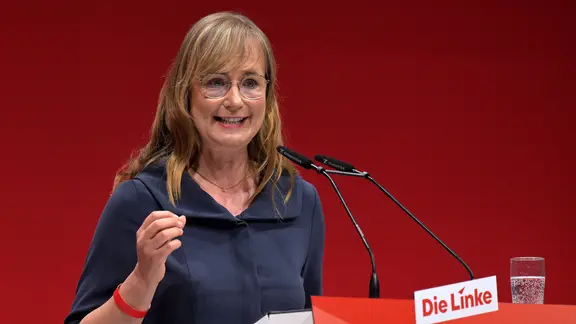Eva von Angern, Spitzenkandidatin Die Linke Sachsen-Anhalt | picture alliance/dpa | Michael Bahlo Eva von Angern, Spitzenkandidatin Die Linke Sachsen-Anhalt
